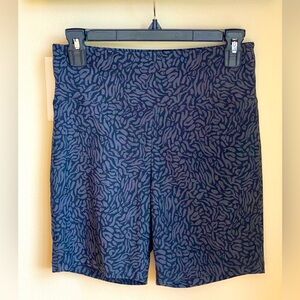 Bicycle Shorts M 6 8 & Other Stories Shorts Bike Yoga Animal Print Grey Black